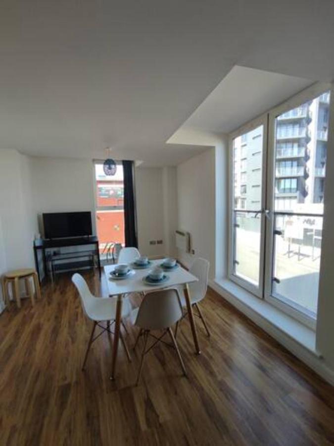 Melody-2Beds 1Bath, Chinatown With Free Parking Appartement Birmingham Buitenkant foto